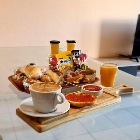 Piso céntrico - Desayuno de bienvenida Apartamento Ferrol Exterior foto