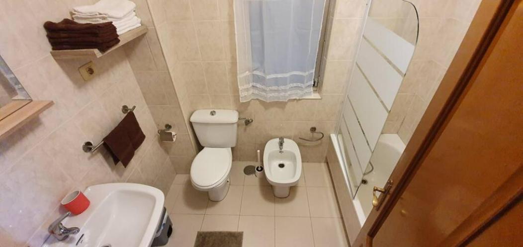 Piso céntrico - Desayuno de bienvenida Apartamento Ferrol Exterior foto