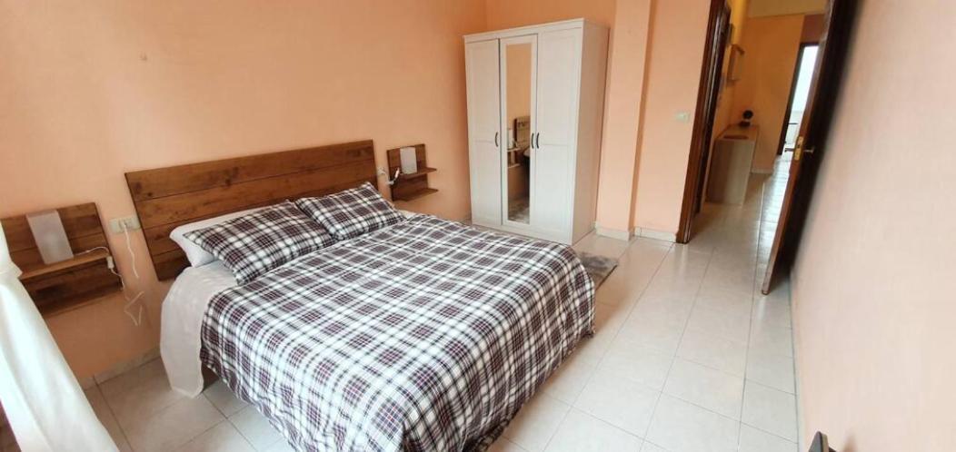 Piso céntrico - Desayuno de bienvenida Apartamento Ferrol Exterior foto